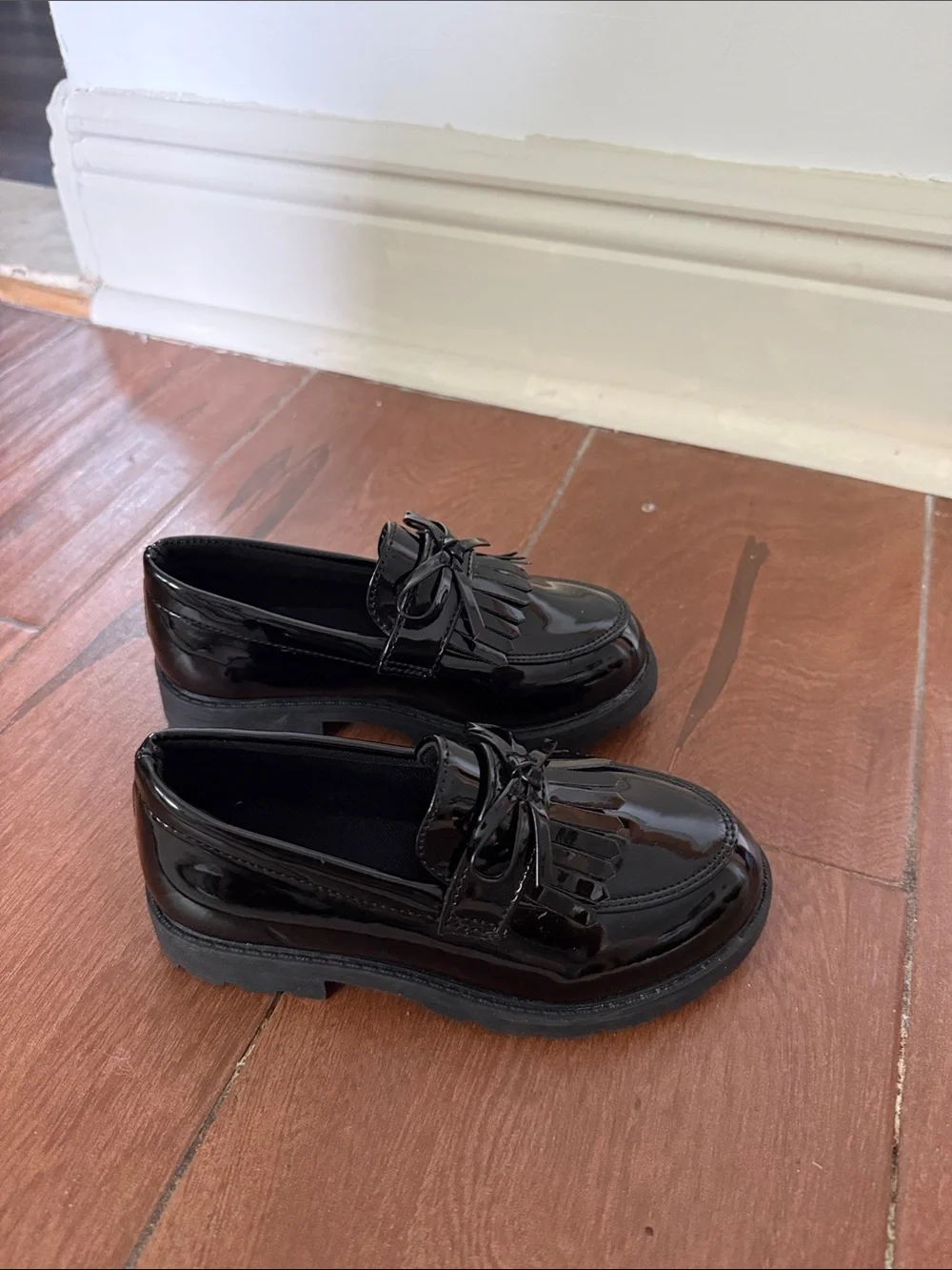 NEW Kids Black Patent Loafers with Fringe and Bow